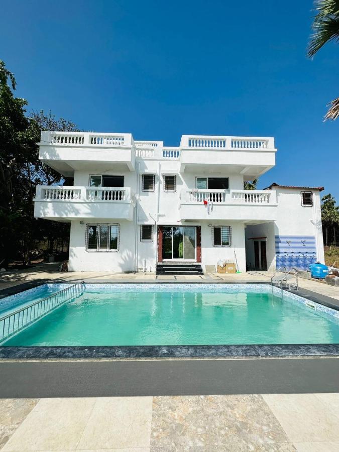 Classic Villa Palghar Bagian luar foto