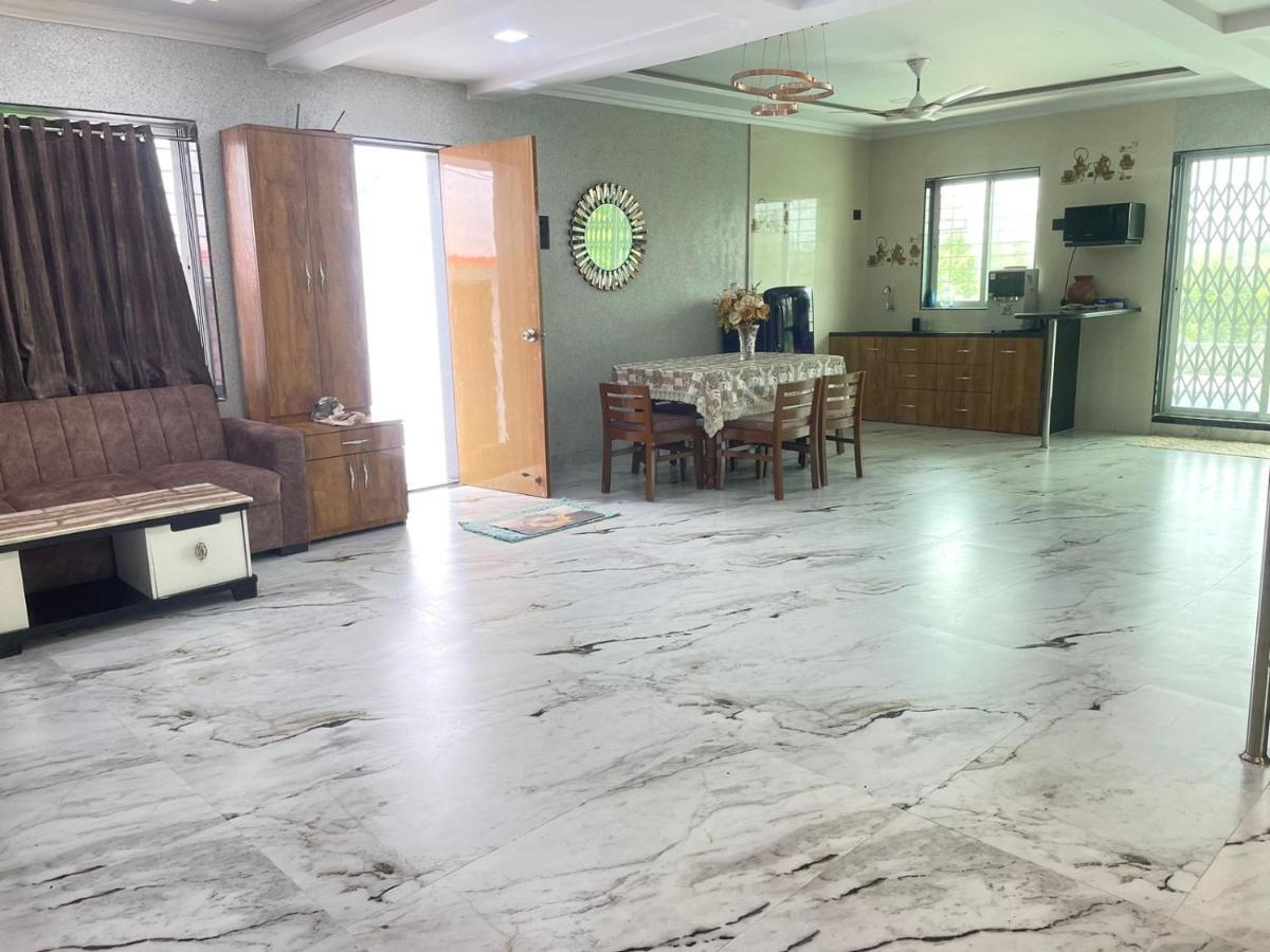 Classic Villa Palghar Bagian luar foto