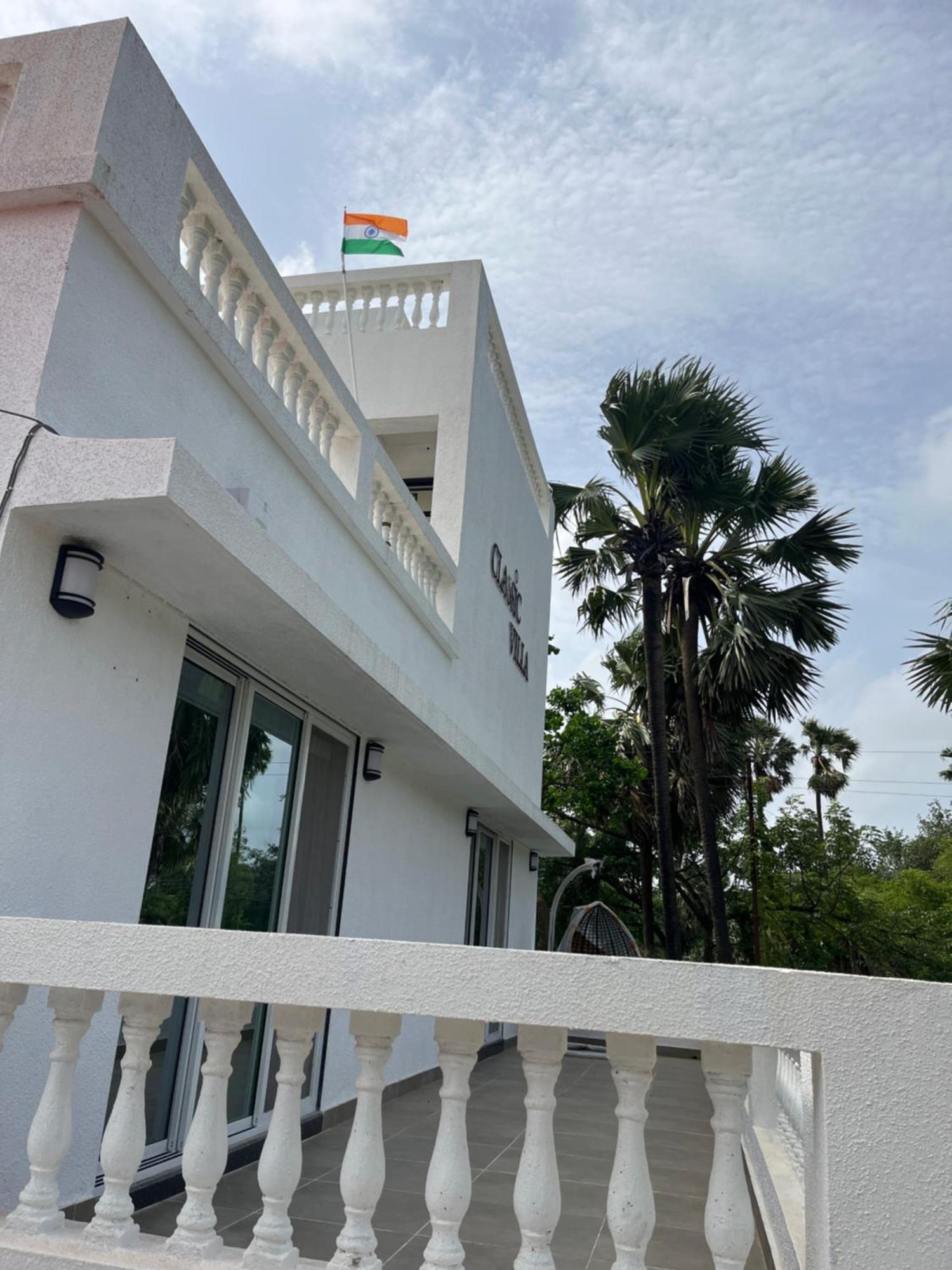 Classic Villa Palghar Bagian luar foto